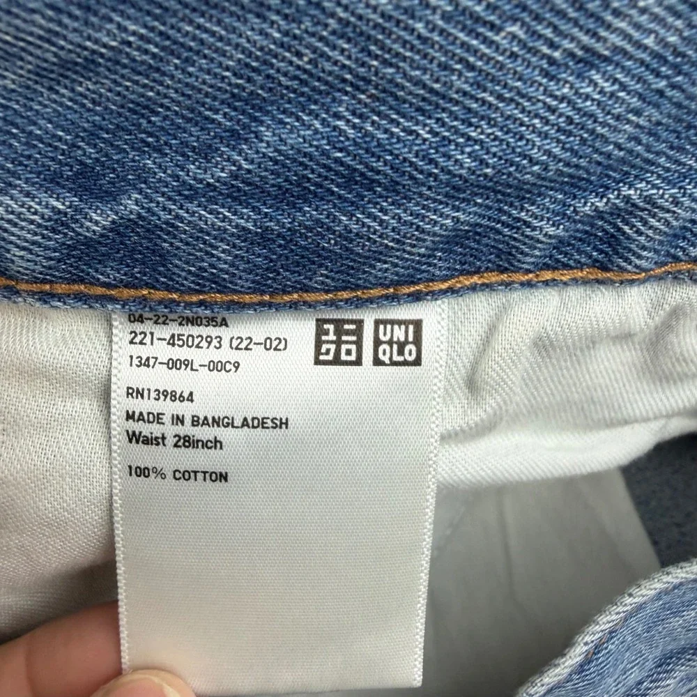 Uniqlo Denim Shorts Women's 28 Blue Distressed Raw Hem High Rise 221-450293